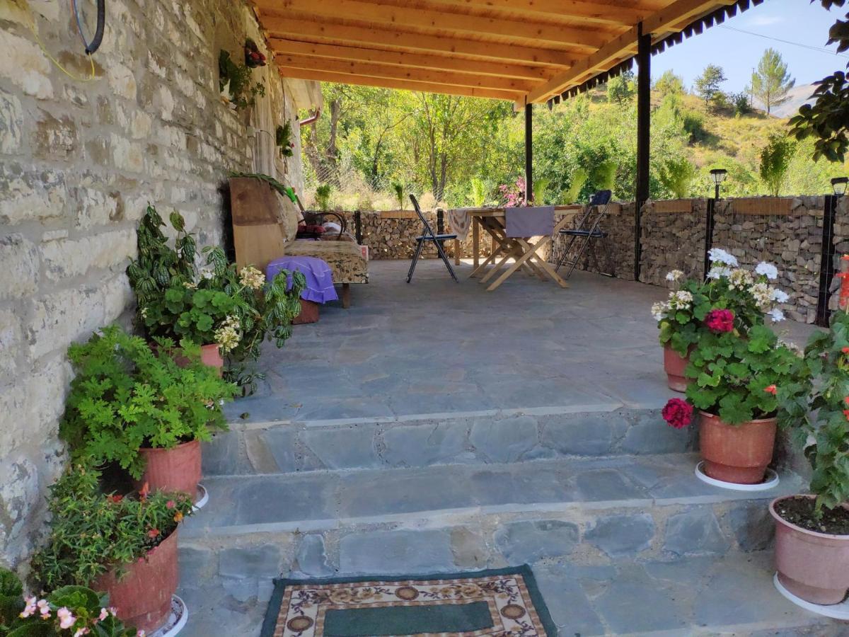 Villa Stone House Kelcyre Exterior foto